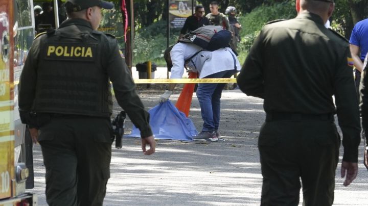 Al menos un muerto y 14 heridos deja la detonación de una motocicleta con explosivos en Colombia