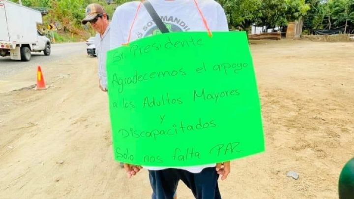 “Nos falta paz”, claman habitantes de Petatlán y Coyuca de Catalán a AMLO