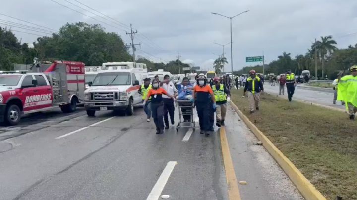 Mueren seis personas al chocar en la carretera Puerto Aventuras-Tulum; Fiscalía abre investigación