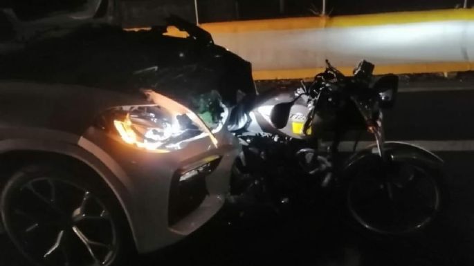 Acusan a consejera de Morena en Coacalco de atropellar a dos jóvenes en la Autopista del Sol