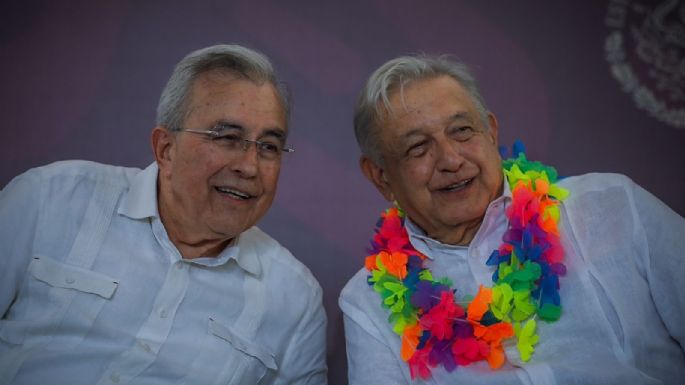 Al grito de “¡fuera Rocha!” reciben a AMLO en Mazatlán (Videos)