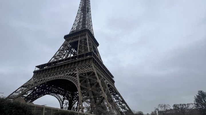 Torre Eiffel reabre tras seis días cerrada por una huelga
