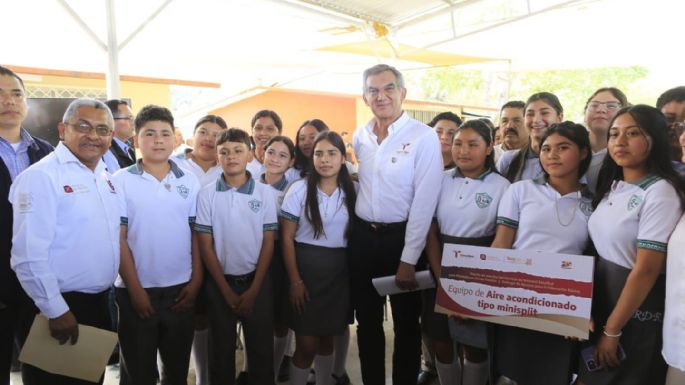 Américo pone en marcha internet satelital para escuelas de zonas rurales