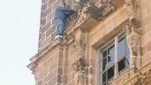 Un hombre amenaza con saltar desde el Antiguo Palacio del Ayuntamiento (Video)