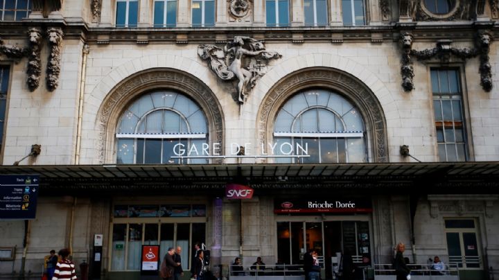 Detienen a un hombre que hirió a tres personas en una estación de París