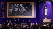 Foto ilustrativa de la nota titulada: Kobe Bryant inmortalizado en estatua de bronce afuera de la arena de Los Lakers