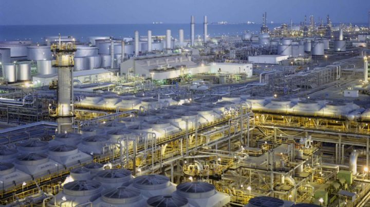 Petrolera saudí Aramco ganó 121 mil millones de dólares en 2023