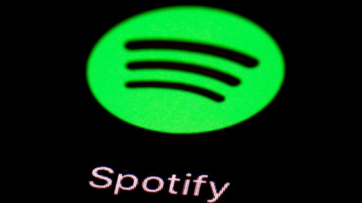 Spotify pagó nueve mil millones de dólares en regalías en 2023. Esto impulsó el crecimiento