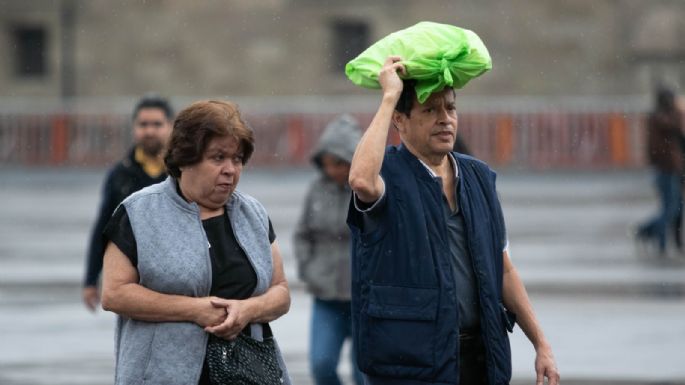 Vacaciones arrancan entre lluvias y calor: así impactarán de viernes a domingo en estas entidades