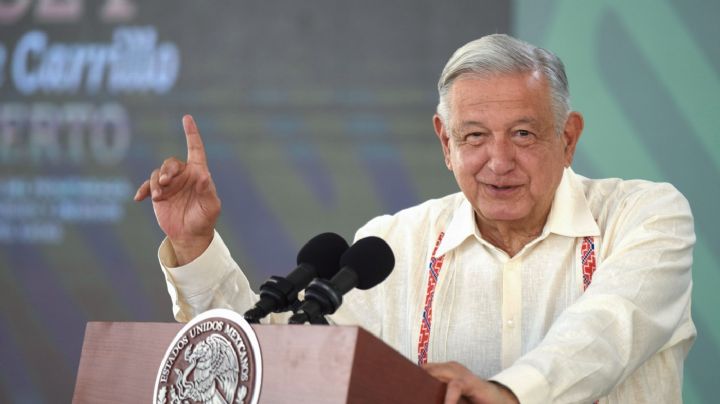 AMLO defiende a Rocío Nahle de críticas por casa de lujo: “Esa persona es honesta”