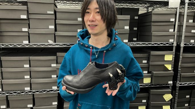 Diseñador de zapatos de Godzilla celebra alfombra roja de los Oscar