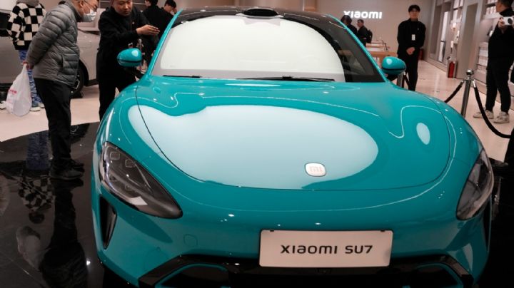 Xiaomi presenta su auto eléctrico y desata fiebre de pedidos (Video)