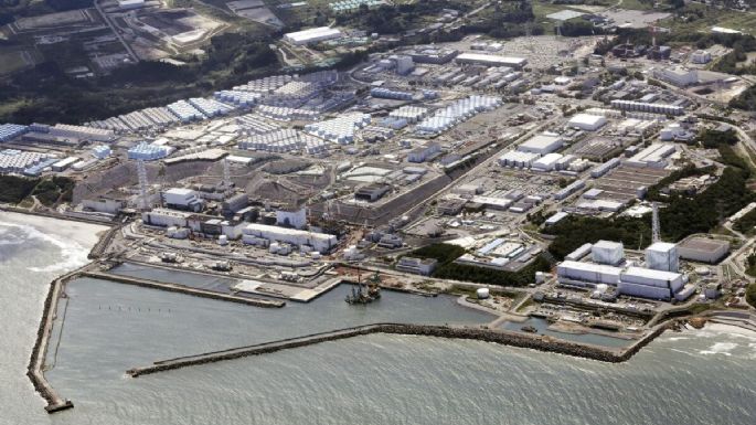 Japón trata de calmar temores chinos sobre liberación de aguas de Fukushima