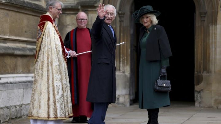 El rey Carlos asiste a una misa de Pascua, su mayor aparición pública tras su diagnóstico de cáncer