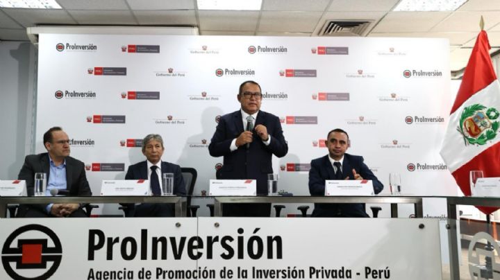 Renuncia primer ministro de Perú en medio de escándalo por presunto acoso a mujer al difundirse audio