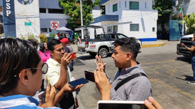 Policías detienen sin explicación a reportero del diario El Sur en Acapulco