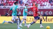 León doblega a Chivas que siguen en crisis durante el torneo Clausura de México