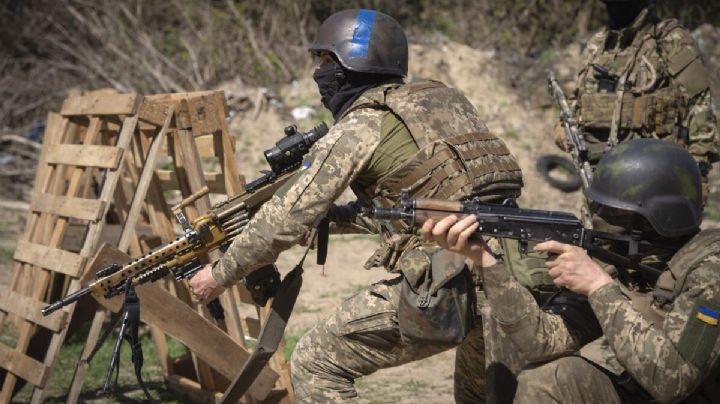 Ucrania aprueba ley para impulsar el reclutamiento para la guerra con Rusia