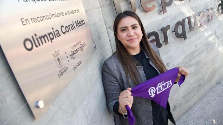 Agreden a la activista Olimpia Coral por reclamarle a un sujeto que orinaba en la vía pública