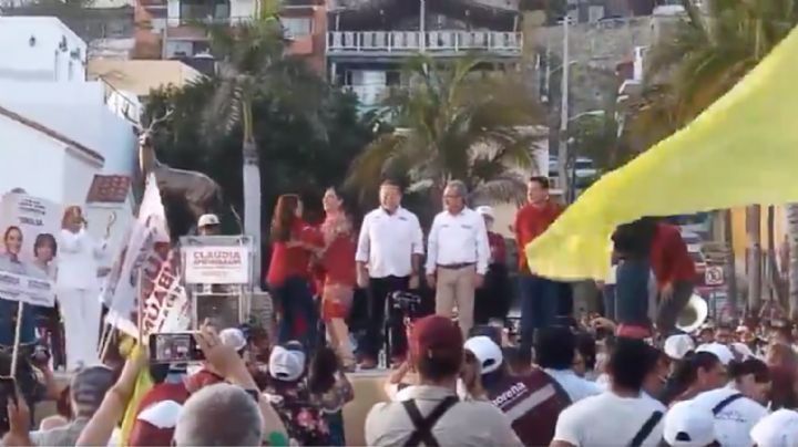 Sheinbaum cae mientras baila música de banda en Mazatlán (Video)
