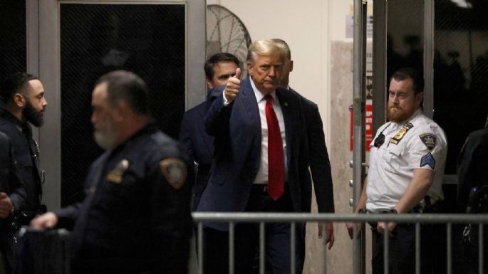 Inicia juicio a Trump en Nueva York; jornada concluye sin que se hayan seleccionado jurados