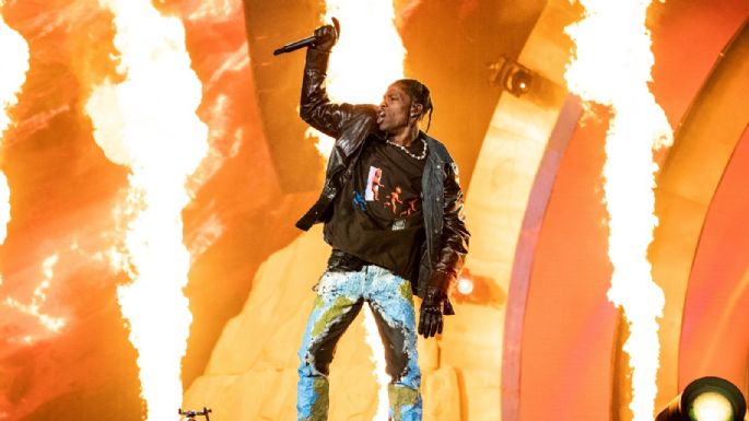 Abogados de Travis Scott piden desestimar la demanda por muertes en el festival Astroworld