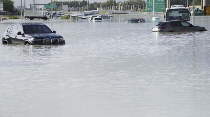 Una tormenta deja las lluvias más intensas registradas en Emiratos Árabes