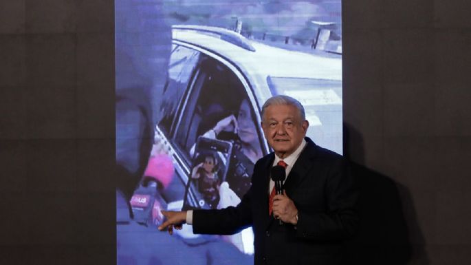 "Fue un montaje" acusa AMLO sobre encapuchados que retuvieron a Sheinbaum