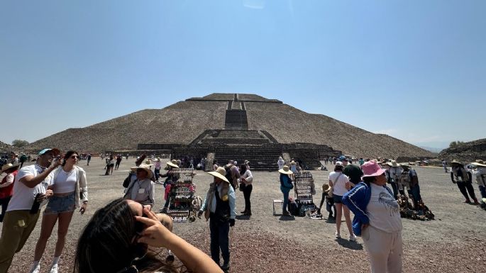 El espectáculo en el cielo y la Tierra: así vivió México el eclipse (Fotogalería y Video)