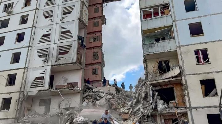 Rusia culpa a Ucrania de derrumbar un edificio de apartamentos en Belgorod