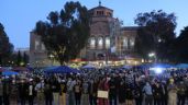 La policía empieza a desmontar barricadas en campamento de protesta propalestino en UCLA