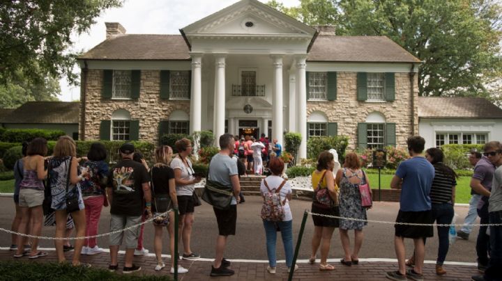 Juez en Tennessee frena la venta de la antigua residencia de Elvis Presley, Graceland