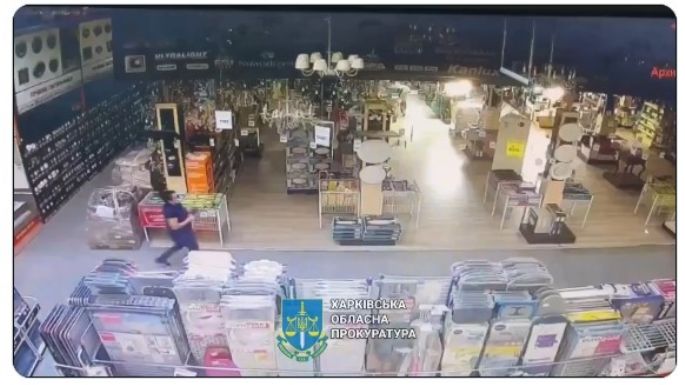 Difunden videos del momento del ataque ruso a un supermercado en Ucrania