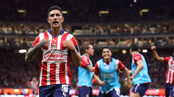 Con golazo de "Pocho" Guzmán, Chivas venció al Toluca en el partido de ida de cuartos de final
