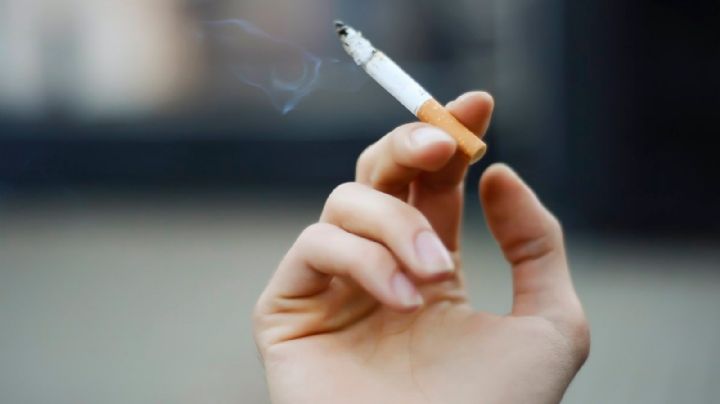 Dentistas alertan de los riesgos del tabaco y los cigarrillos electrónicos en la salud bucal