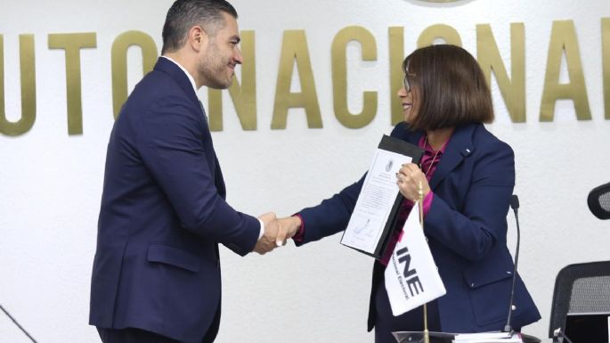 Omar García Harfuch recibe constancia como senador electo; logró más de tres millones de votos