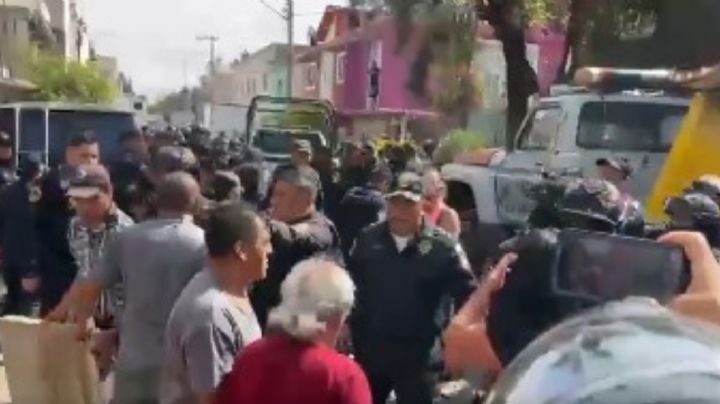 Riña entre vecinos y elementos de la SSC deja un muerto en Iztapalapa (Video)