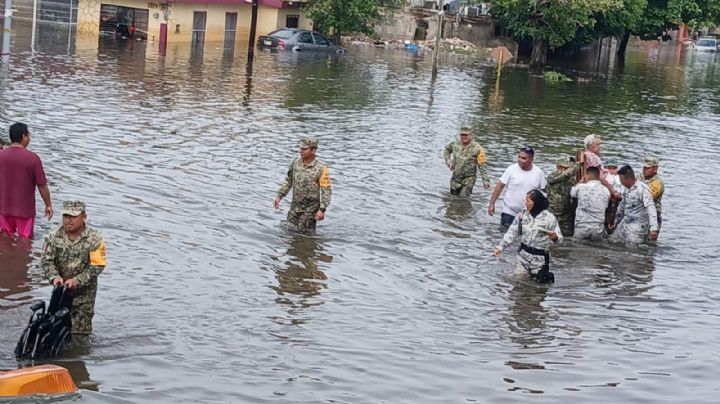 Tormenta causa inundación en Chetumal; trasladan a mil 500 personas a albergues (Video)