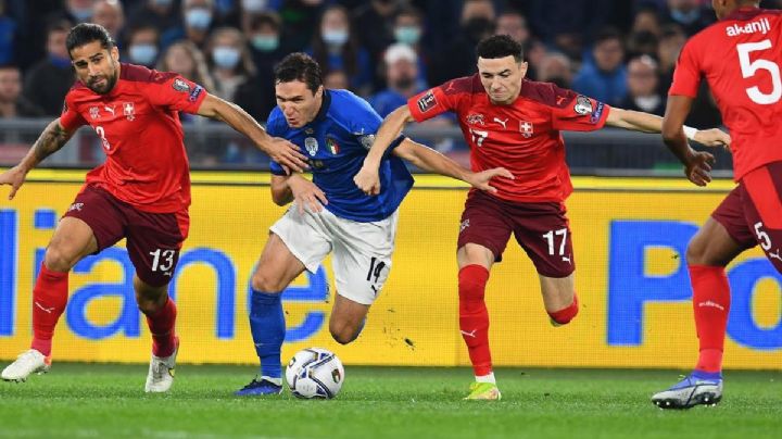 Italia cumple contra Albania y gana 2-1