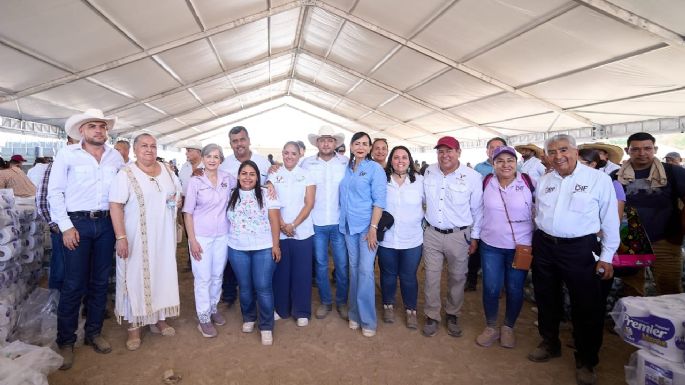 Beneficia Tianguis del Bienestar a más de 3 mil 400 familias de Padilla con acciones del Gobierno Federal, Estatal y el DIF Tamaulipas