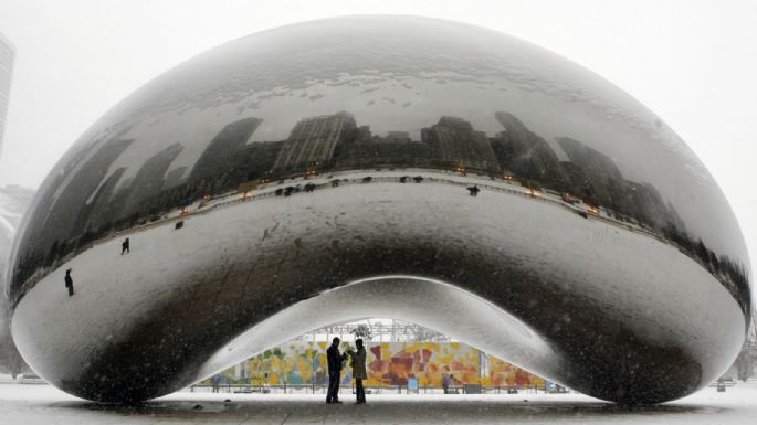 La icónica escultura "The Bean" de Chicago reabre al público tras casi un año de obras