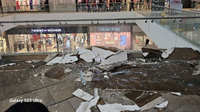 Se desprenden partes del techo de Parque Lindavista por las lluvias (Fotos y Video)