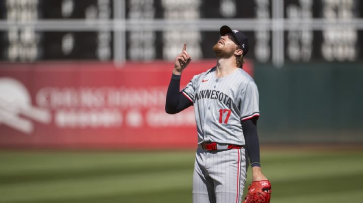 Bailey Ober poncha a 10 en su primer juego completo y Mellizos aplastan 10-2 a Atléticos