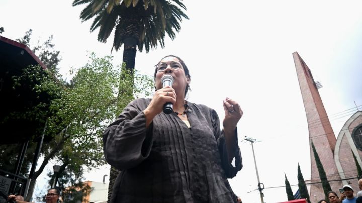 Revientan foro de Morena sobre reforma al Poder Judicial; increpan a ministra Lenia Batres
