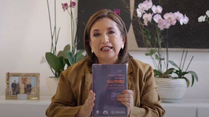 Xóchitl Gálvez envía a AMLO manual y libro sobre violencia política de género