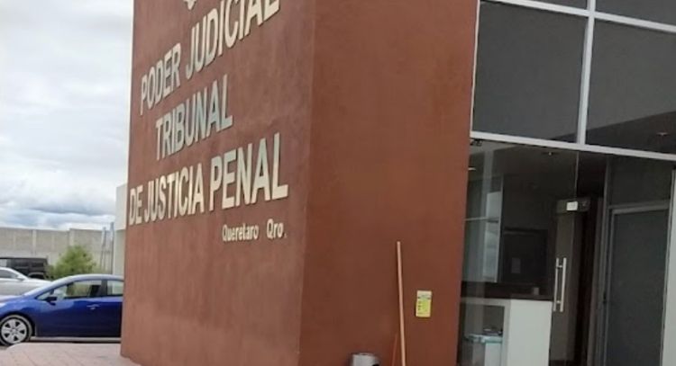 Tras años de acoso sexual y laboral, mujeres llevan a juez a la silla de acusados