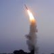 Norcorea dispara misil balístico hacia el mar, dice Surcorea
