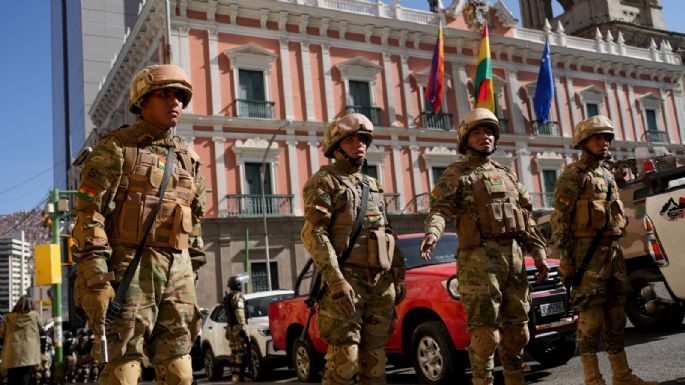 México condenó un ataque de tropas militares y vehículos blindados contra el palacio de gobierno de Bolivia