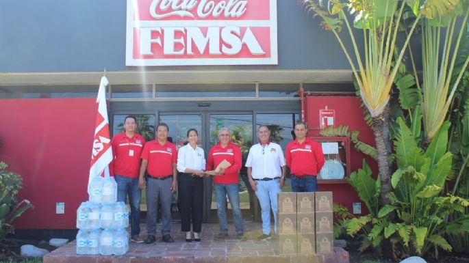 Dona FEMSA más de 5 mil 500 litros de agua y leche al DIF Tamaulipas en beneficio de las familias afectadas por “Alberto”