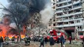 Al menos 12 muertos en ataques rusos en Ucrania; continúan tareas de rescate en edificio residencial
